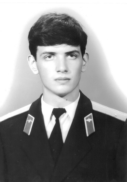 Лейтенант ВВС Евгений Белышев - выпускник СтВВАУШ